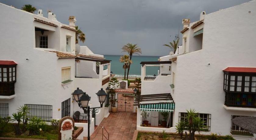 Puerto De La Duquesa Beach Apartment Castillo de Sabinillas Buitenkant foto