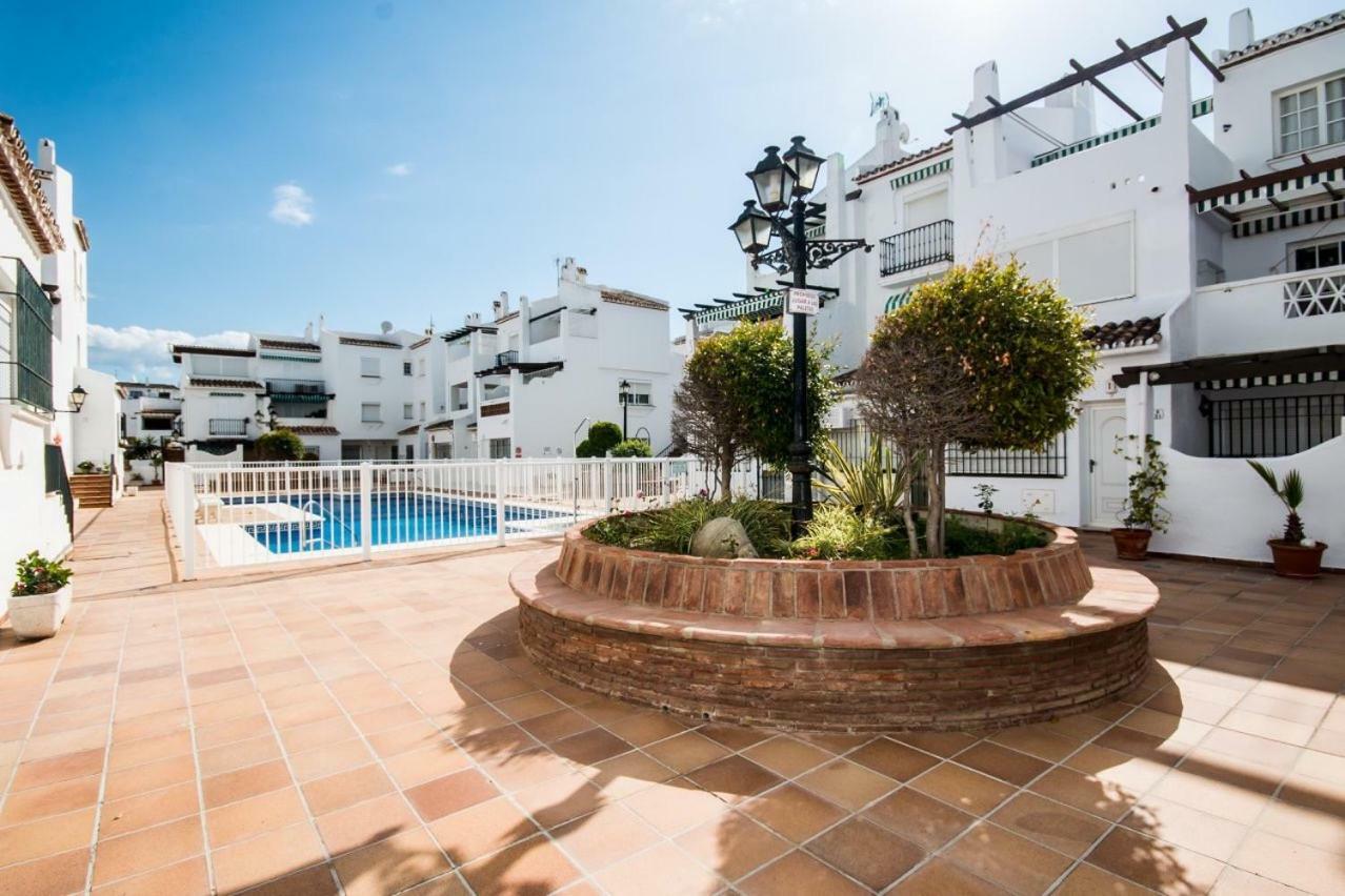 Puerto De La Duquesa Beach Apartment Castillo de Sabinillas Buitenkant foto